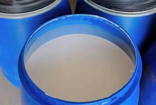 （图：南辉增稠剂桶装样品）