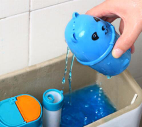 （图：洁厕剂展示图）