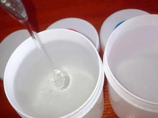 （图：环氧AB胶展示图）