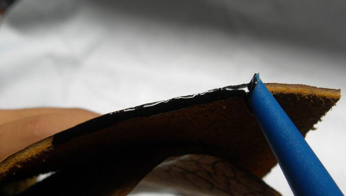 （图：皮边油应用展示图）